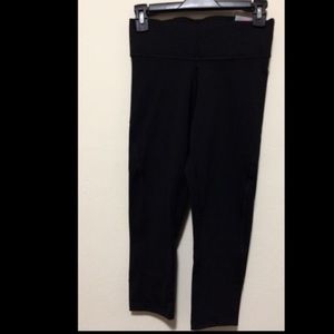 VS Pink crop black Ultimate leggings